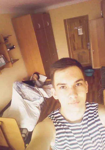 Дмитрий из Херсона, мне 26, познакомлюсь на одну ночь