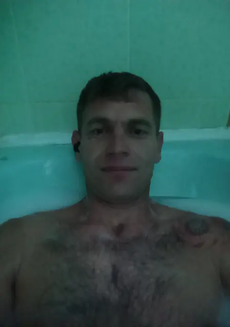 Я Владимир, 42, из Барнаула, ищу знакомства без обязательств