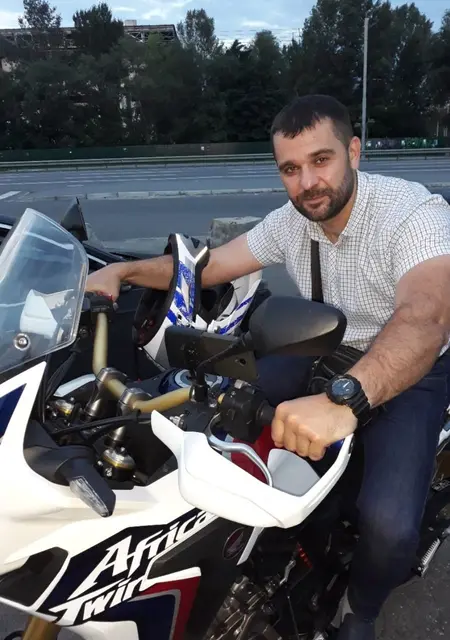 Андрей з Кривого Рогу, шукаю на сайті знайомства на одну ніч