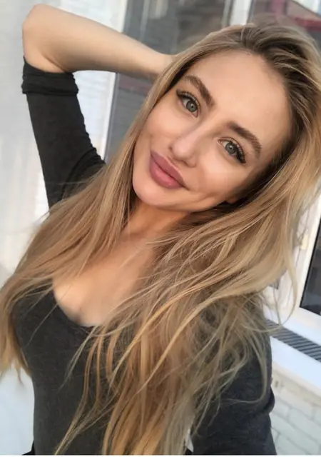 Арина из Кемерово, мне 29, познакомлюсь для приятного времяпровождения