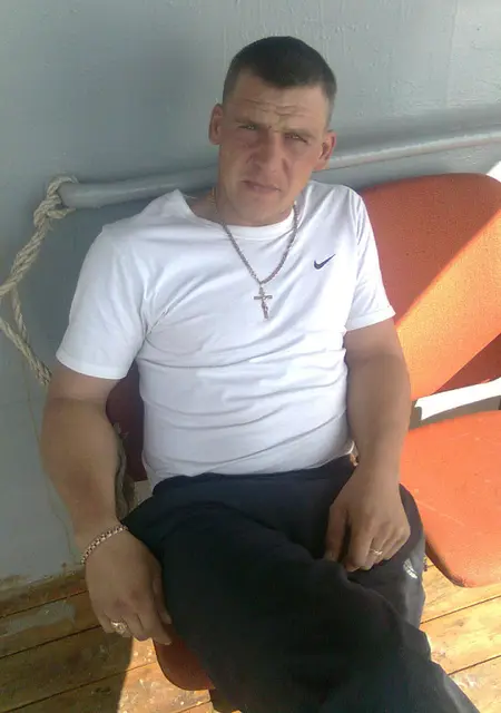 Артем из Южно-Сахалинска, мне 47, познакомлюсь без обязательств