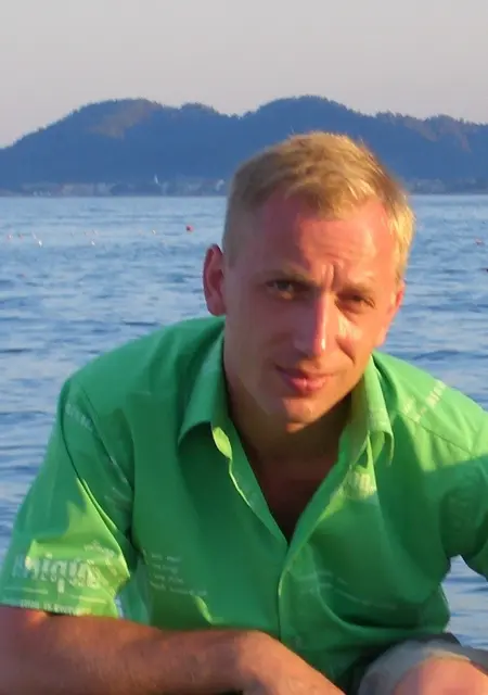 Андрей из Рузы, мне 48, познакомлюсь на одну ночь