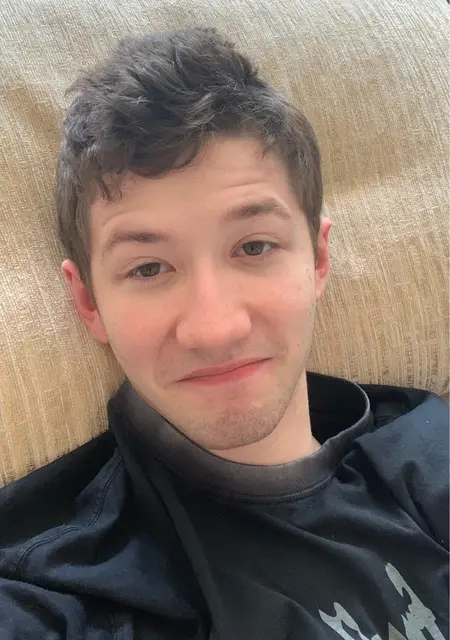 Я David, 20, из Чебоксар, ищу знакомства на одну ночь