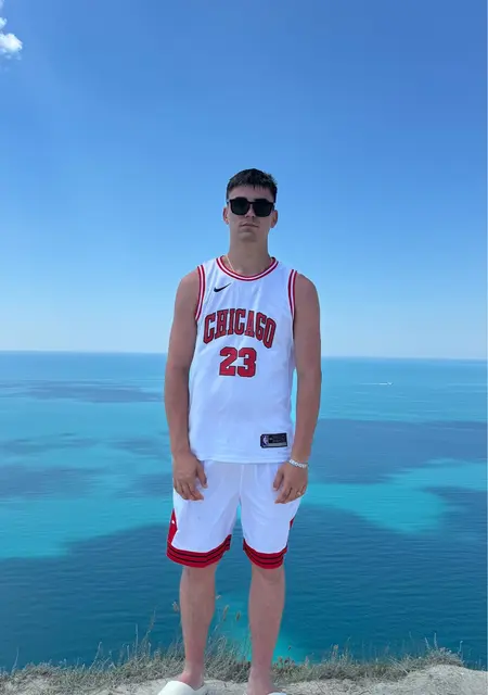 Вадим из Саранска, мне 25, познакомлюсь на одну ночь