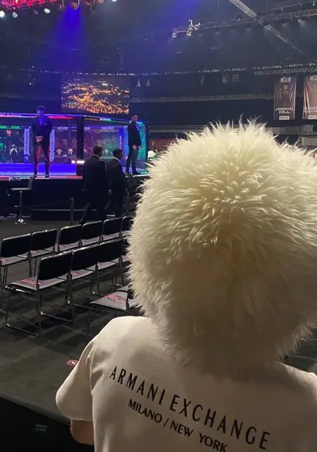 Я Амир, 18, из Дербента, ищу знакомство для постоянных отношений