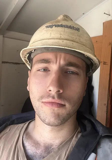 Из Сургута, мне 25, познакомлюсь