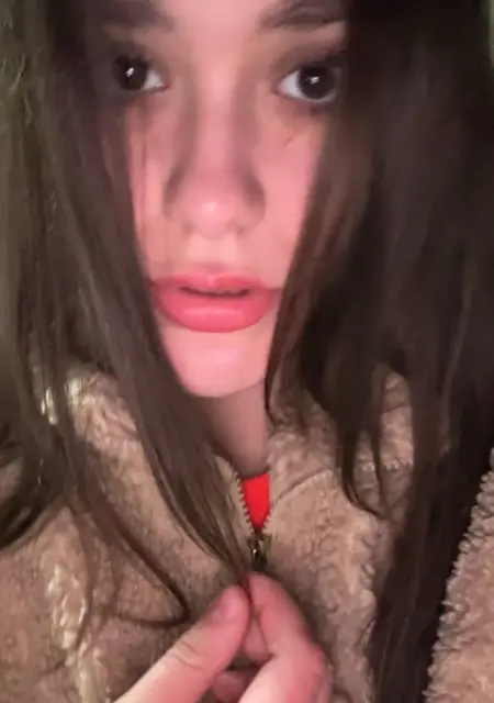 Я Карина, 18, из Челябинска, ищу знакомство для общения