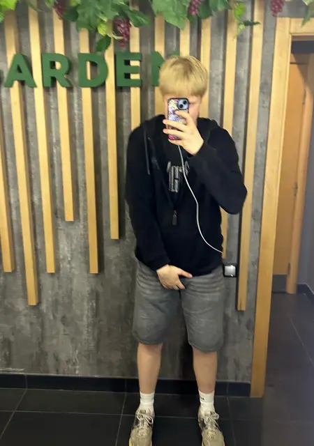 Захар из Волгограда, ищу на сайте знакомства на одну ночь