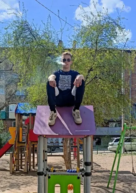 Руслан из Улан-Удэ, мне 20, познакомлюсь для вирта