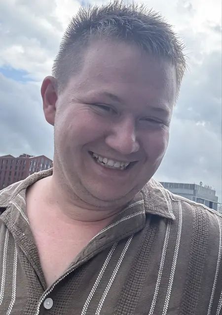 Я Евгений, 28, знакомлюсь без обязательств в Санкт-Петербурге