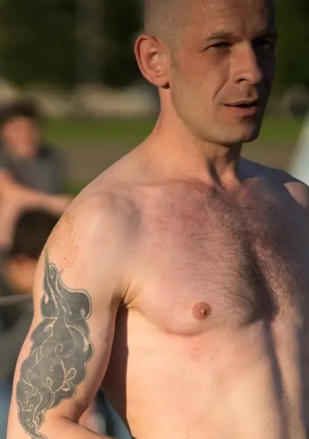 Я Андрей, 38 років з Новопскова, шукаю знайомства на одну ніч