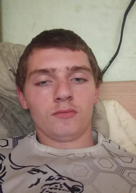 Я Вова, 19, из Майкопа, ищу знакомство для постоянных отношений