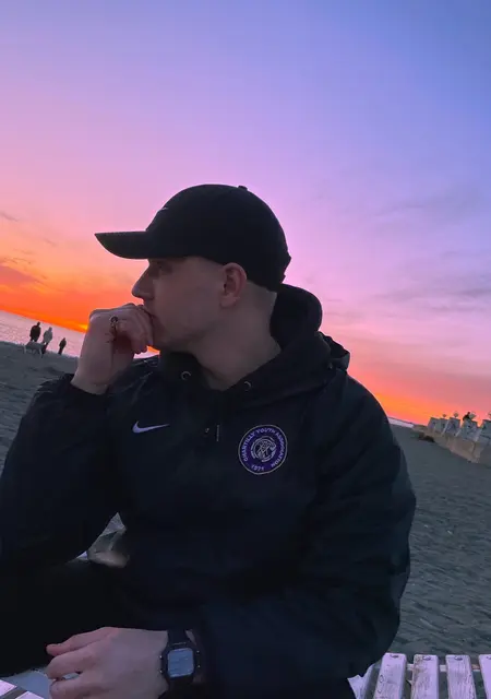 Артём из Орла, мне 28, познакомлюсь на одну ночь