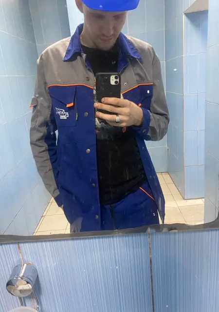 Я Артем, 25, из Колпина, ищу знакомство для общения