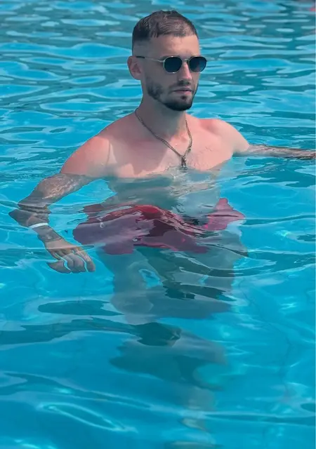 Oleg з Львова, шукаю на сайті вірт