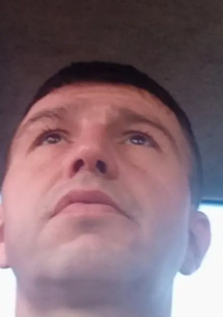 Я Юрий, 32, из Томска, ищу знакомства на одну ночь