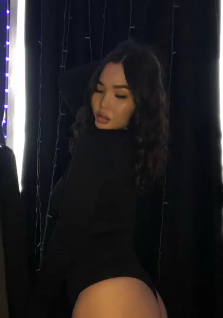 Карина из Абакана, ищу на сайте знакомства на одну ночь