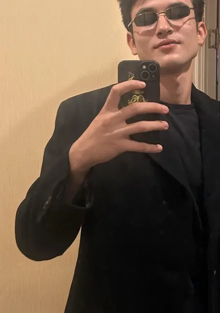 Даня из Твери, ищу на сайте общение