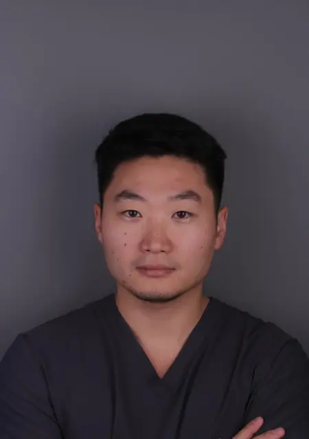 Я Дмитрий, 33, знакомлюсь без обязательств в Москве