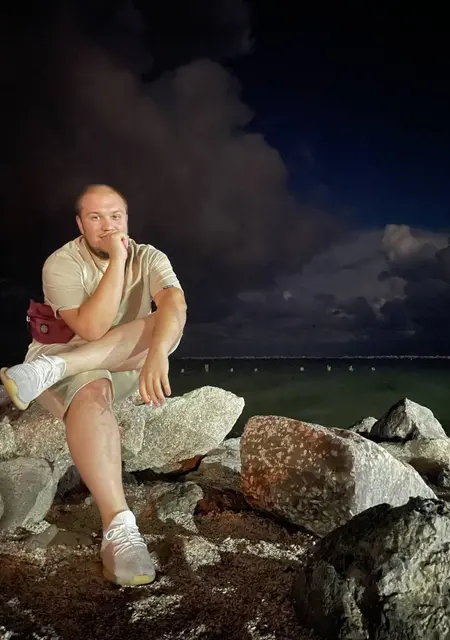 Я Дима, 27, знакомлюсь для приятного времяпровождения в Мирном