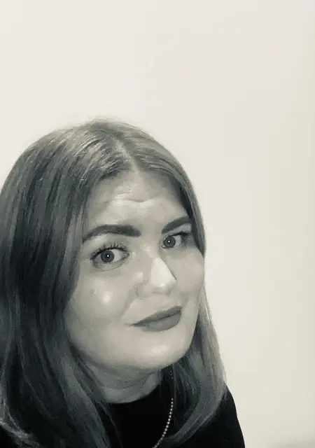 Нина из Уфы, мне 37, познакомлюсь для постоянных отношений