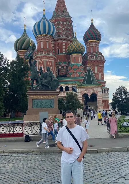 Я Паша, 25, из Старого Оскола, ищу знакомство для вирта