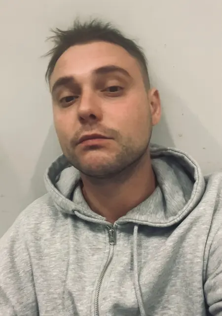 Леонид из Нижнекамска, мне 28, познакомлюсь для приятного времяпровождения