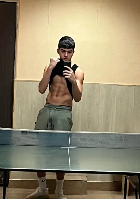 Джасур из Орехово-Зуево, мне 19, познакомлюсь для вирта