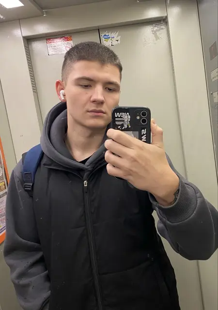 Egor из Санкт-Петербурга, ищу на сайте знакомства на одну ночь