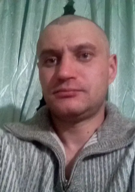 Анатолий из Шахт, мне 41, познакомлюсь без обязательств