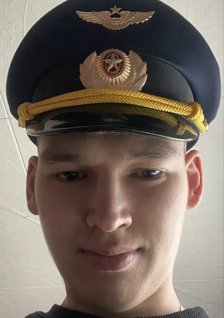 Я Алексей, 21, знакомлюсь без обязательств в Уфе