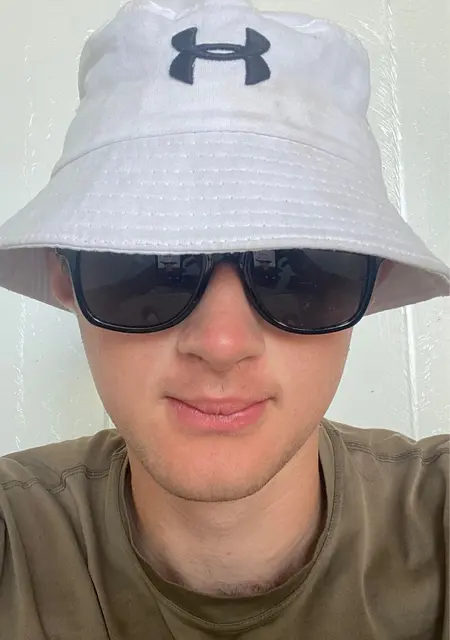 Андрей из Липецка, мне 27, познакомлюсь на одну ночь