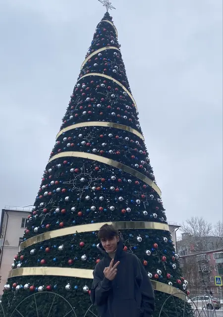 Я Исматулоо, 19, из Курска, ищу знакомства без обязательств