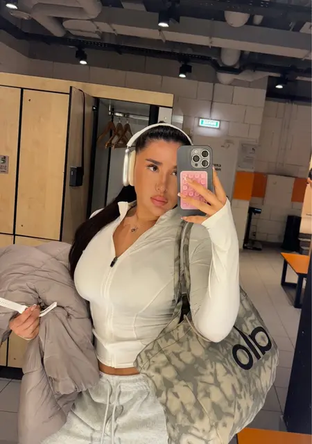 Sofy из Москвы, мне 28, познакомлюсь для постоянных отношений