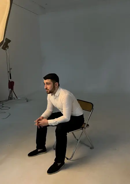 Я Давид, 21, из Сочи, ищу знакомства на одну ночь