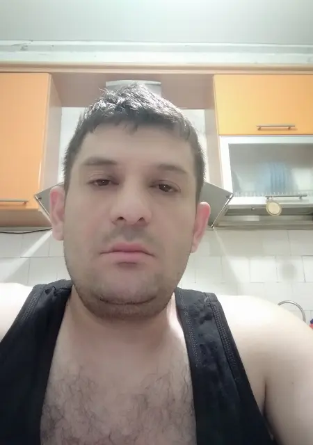 Саргис из Смоленска, ищу на сайте знакомства без обязательств