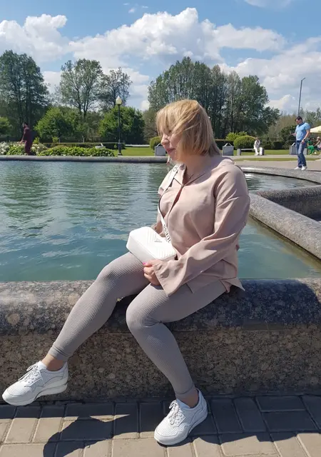 Я Лилия, 39, знакомлюсь для приятного времяпровождения в Казани