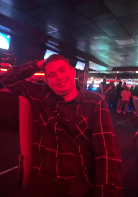 Я Moderated, 23, из Сергиева Посада, ищу знакомства без обязательств