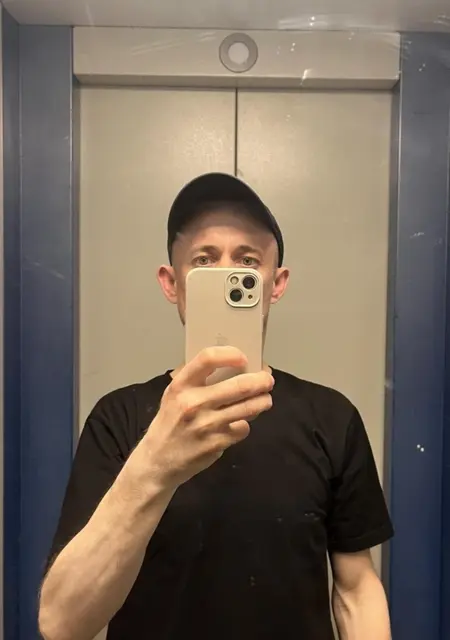 Я Денис, 30, из Нижнекамска, ищу знакомства без обязательств