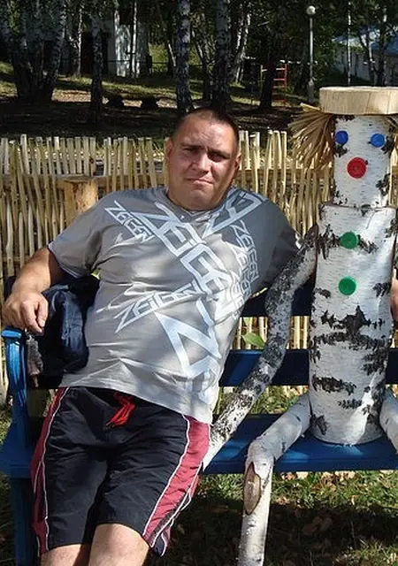 Vitaliy из Нефтеюганска, ищу на сайте общение