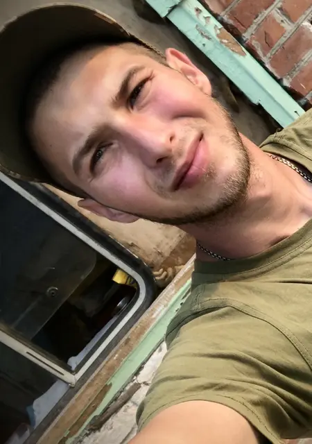 Николай из Москвы, мне 27, познакомлюсь для дружбы