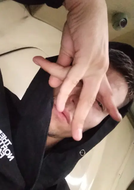 Артемий из Клина, мне 26, познакомлюсь на одну ночь