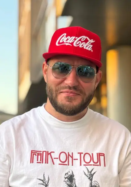 Я Михаил, 37, из Перми, ищу знакомства на одну ночь