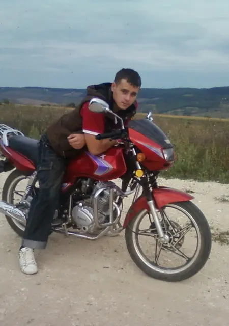 Я Виктор, 35, из Обнинска, ищу знакомства на одну ночь