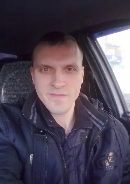 Я Александр, 42, из Чебоксар, ищу знакомства на одну ночь