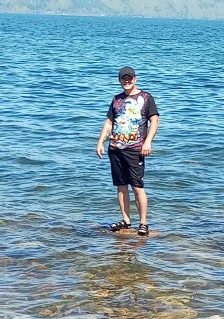 Олег из Ангарска, ищу на сайте открытые отношения