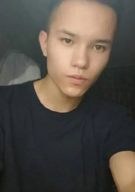 Vlad из Улан-Удэ, мне 27, познакомлюсь для вирта