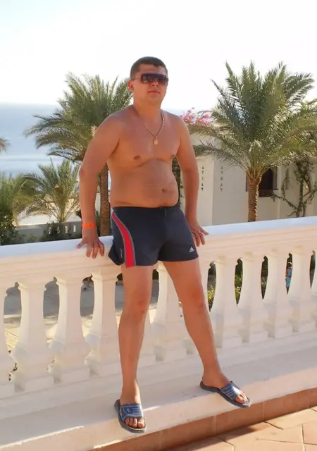 Я Саша, 46, из Харькова, ищу знакомство для общения