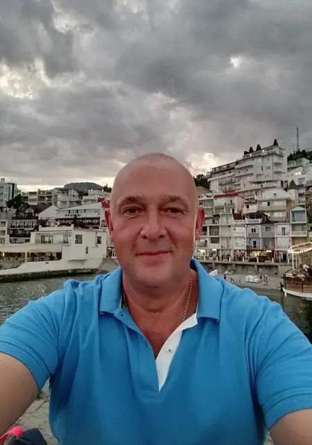 Я Александр, 54, из Братска, ищу знакомство для приятного времяпровождения