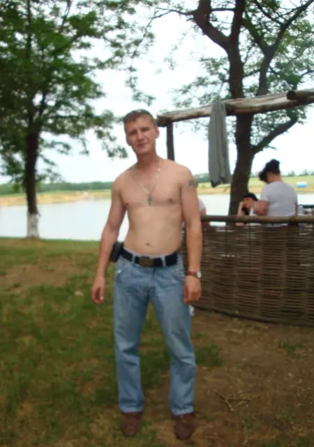 Роман из Новороссийска, мне 44, познакомлюсь для общения